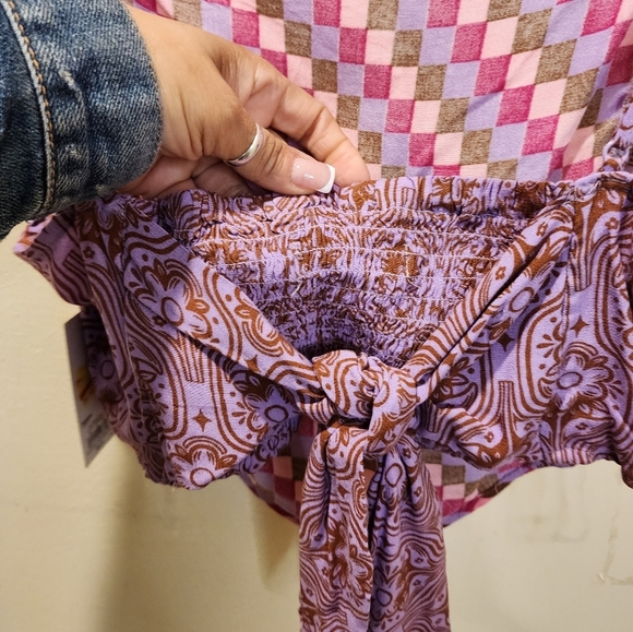 SO Juniors  Floral Checkered Pink and Brown Straps Short Casual Top Size L - Picture 3 of 12